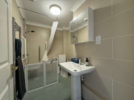 Cannon Hill, Southgate, N14, Image 9