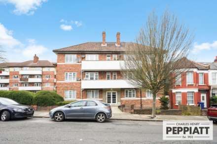 2 Bedroom Apartment, Wilton Road, Muswell Hill
