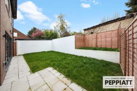 Rookwood Gardens, Chingford, E4, Image 12