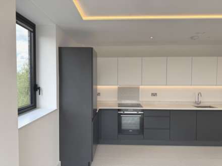Beacon House, Pickard Close, N14, Image 1