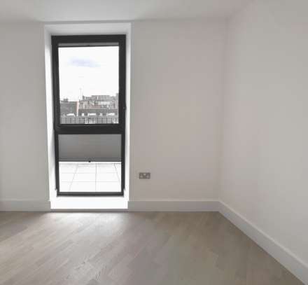 Beacon House, Pickard Close, N14, Image 7