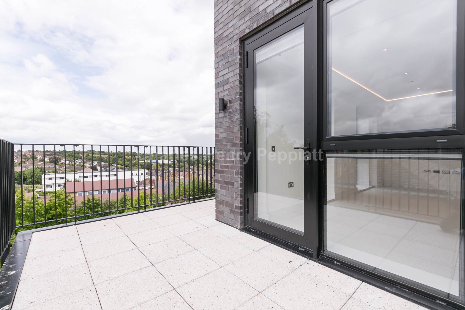 Dudley House, Pickard Close, N14, Image 10