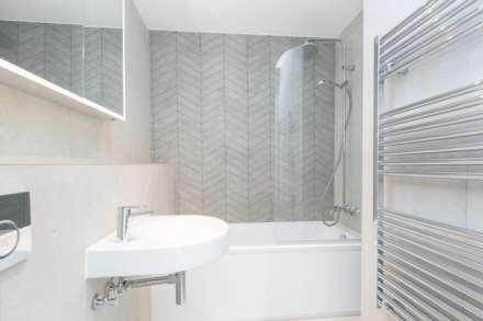 Dudley House, Pickard Close, N14, Image 4