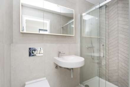 Dudley House, Pickard Close, N14, Image 6