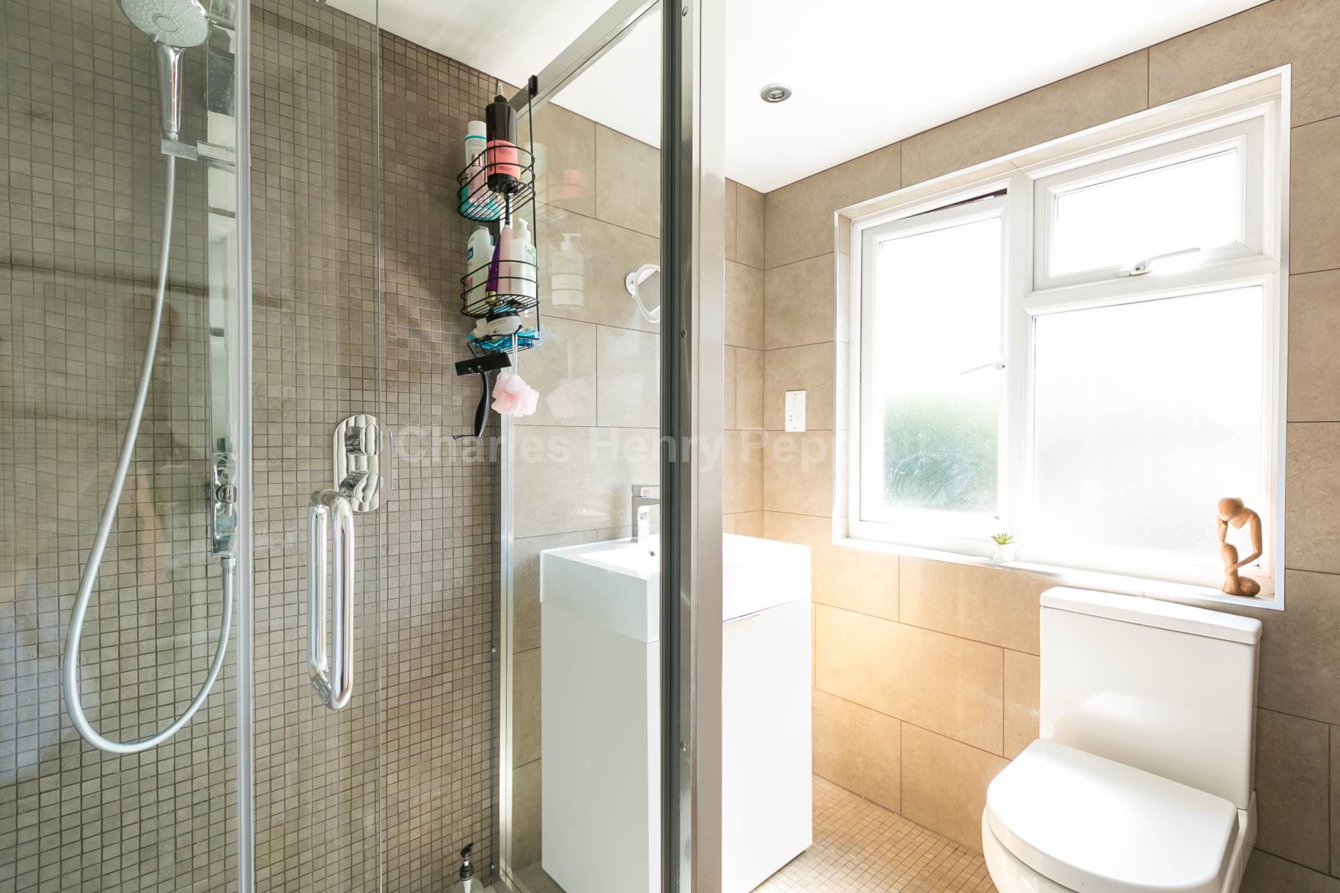 Mayfair Terrace, Southgate N14, Image 13