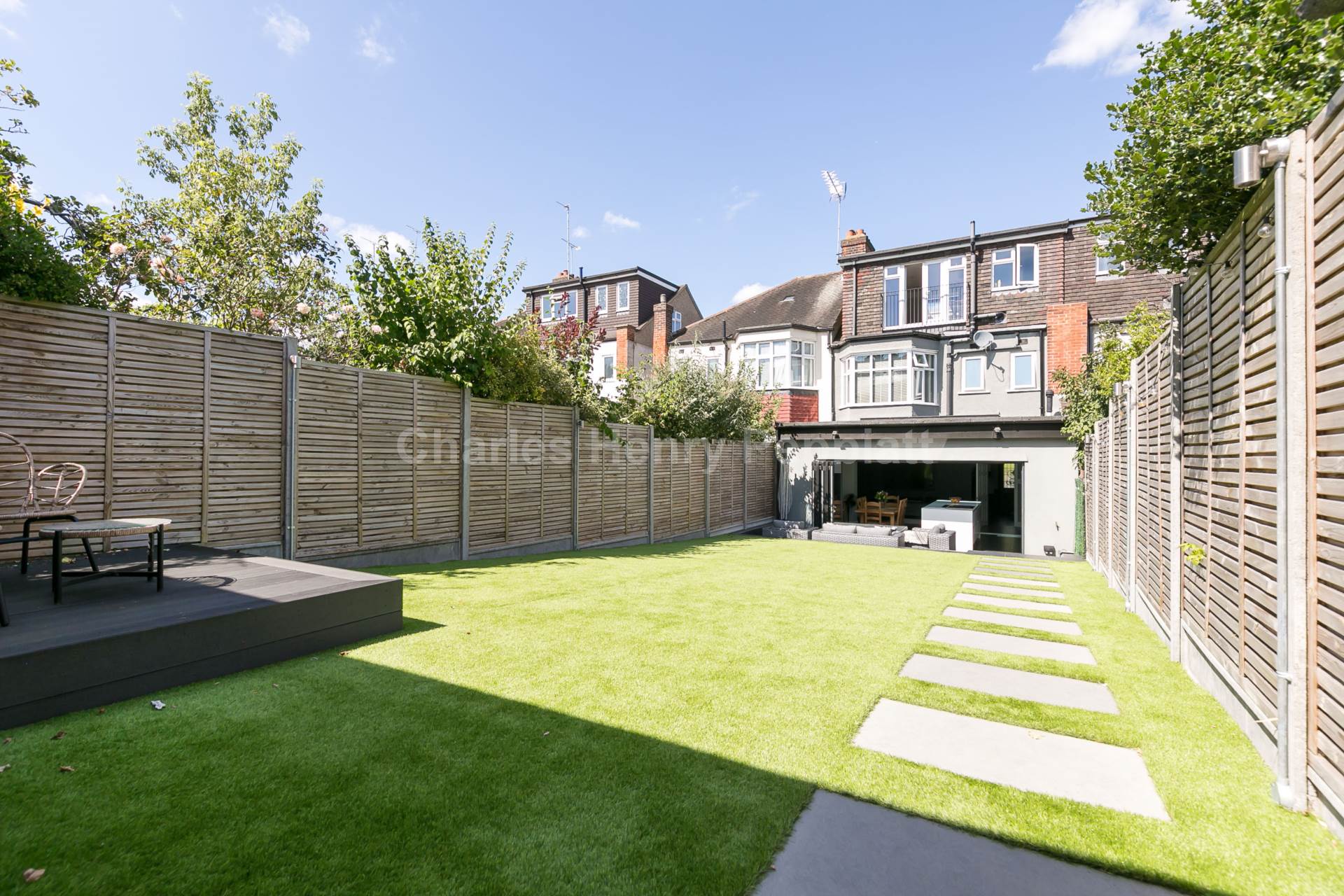 Mayfair Terrace, Southgate N14, Image 15
