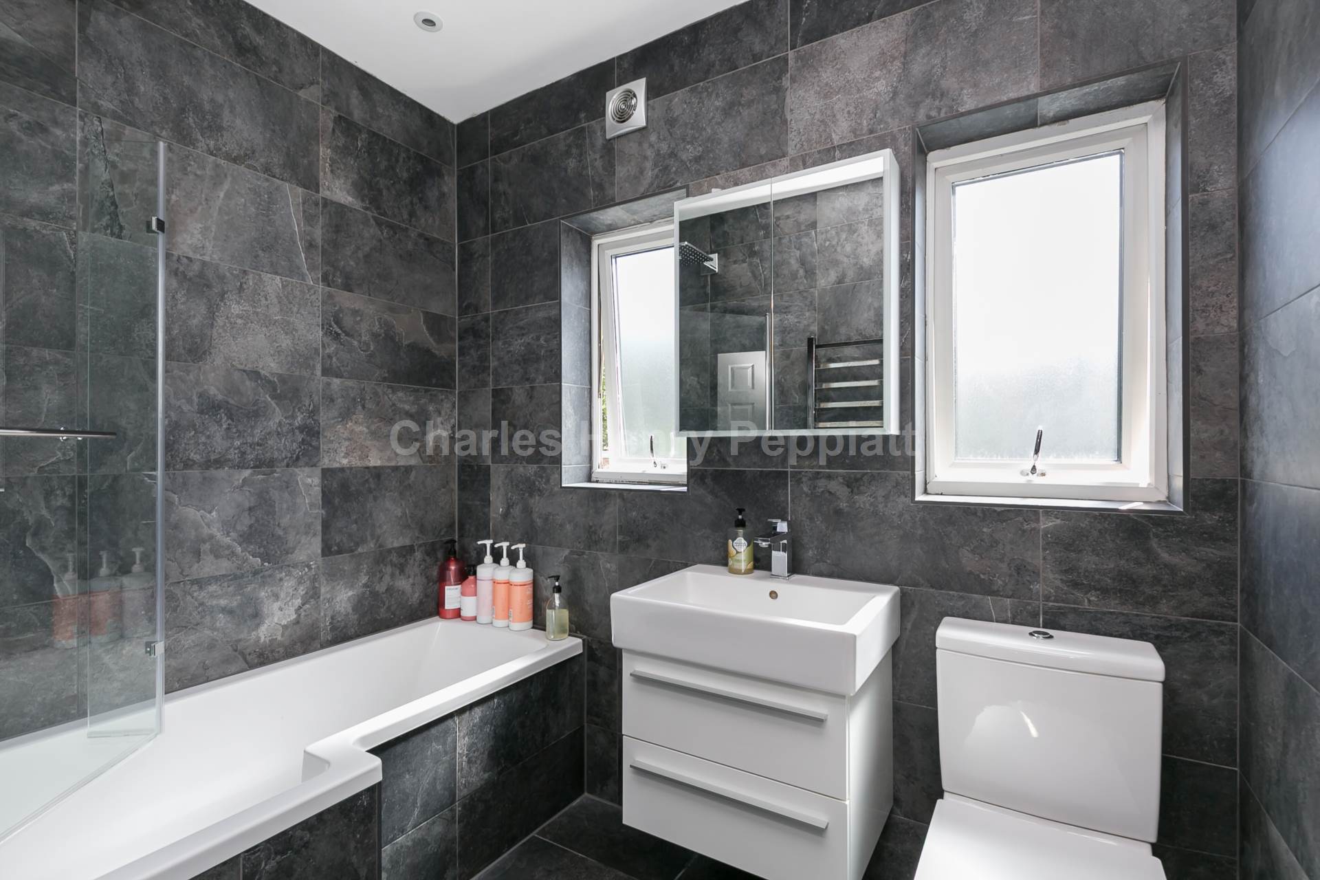 Mayfair Terrace, Southgate N14, Image 6