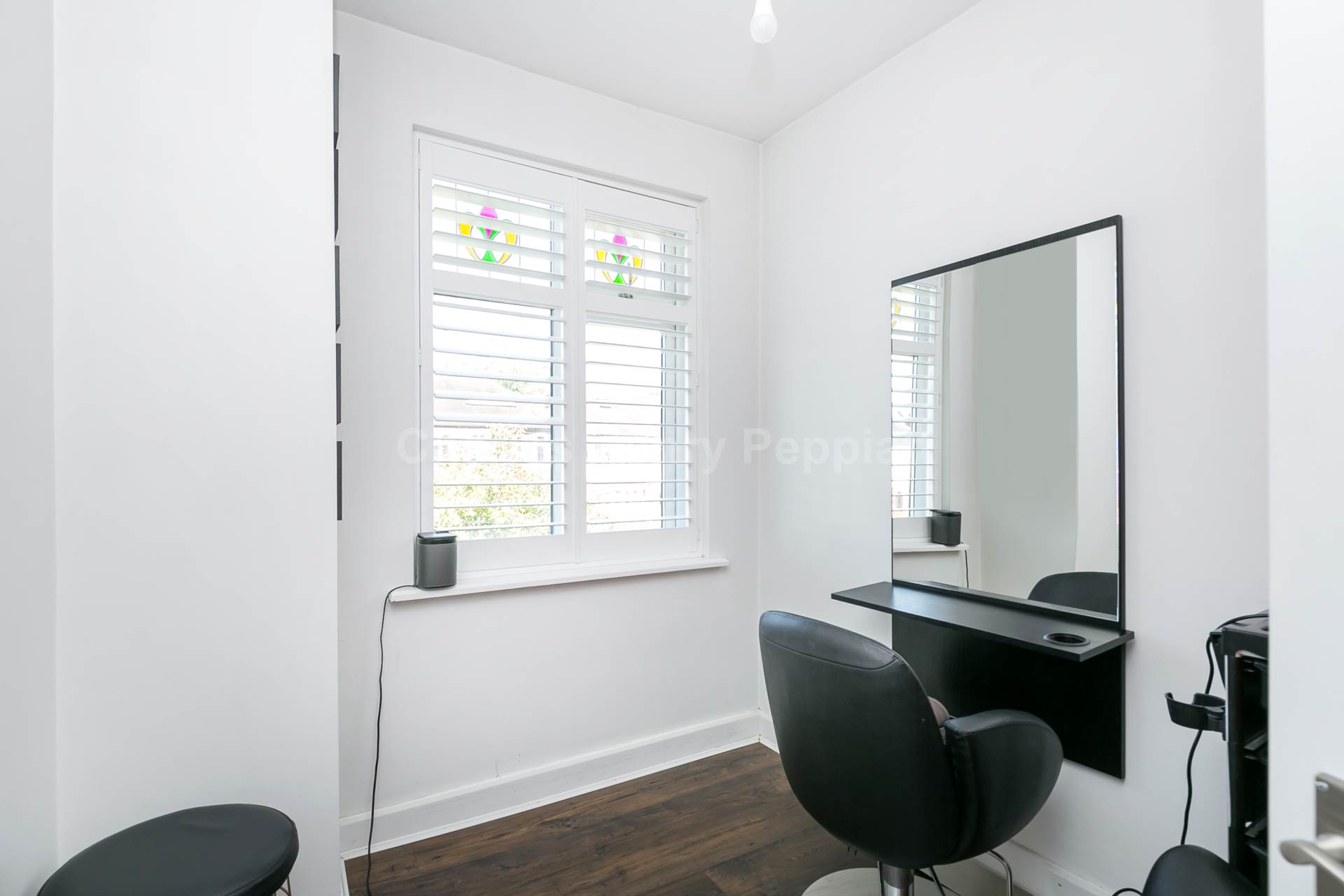 Mayfair Terrace, Southgate N14, Image 9