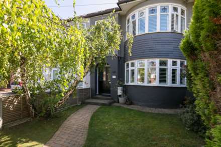 Mayfair Terrace, Southgate N14, Image 19
