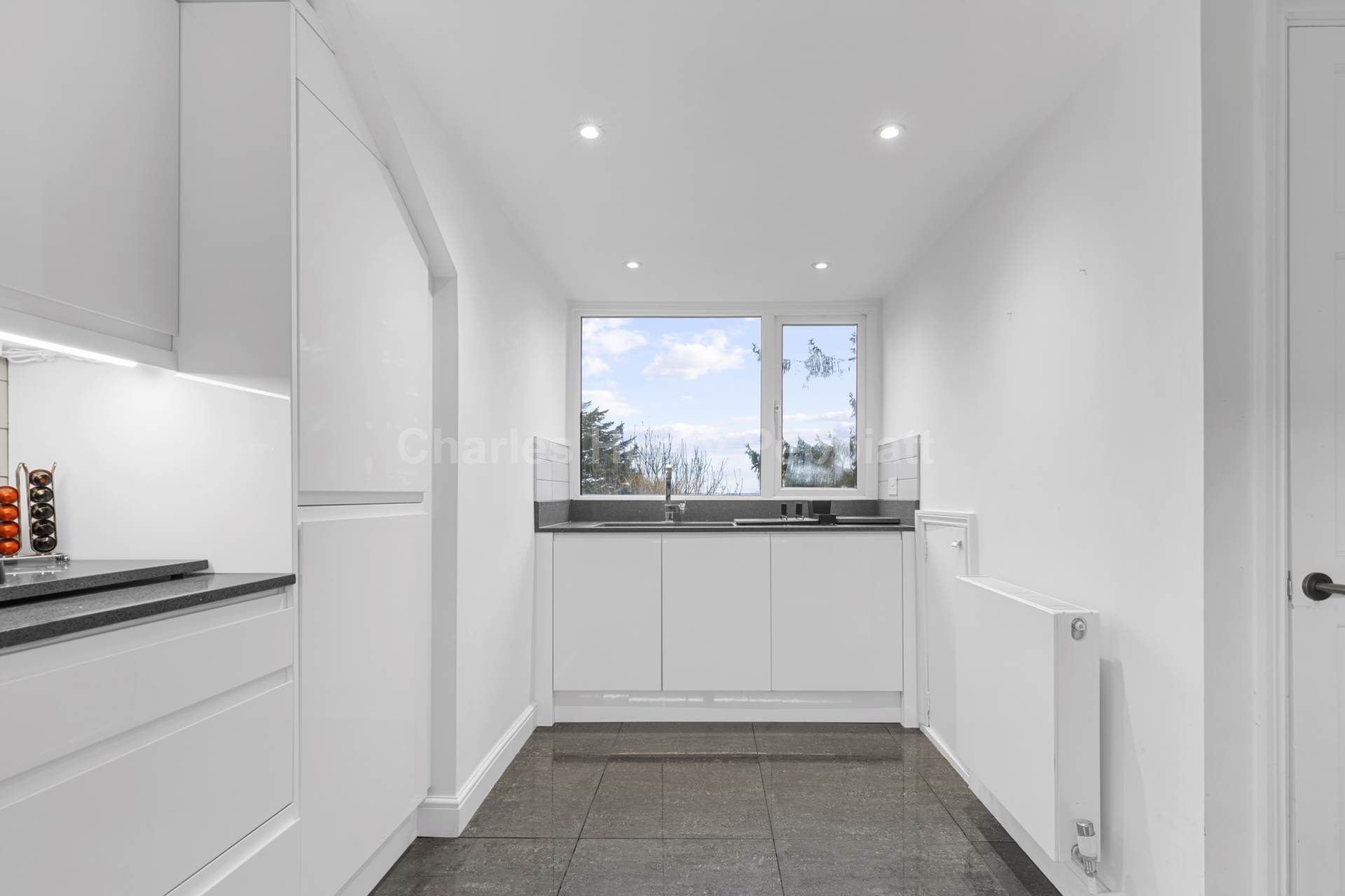 Bycullah Road, Enfield, EN2, Image 4