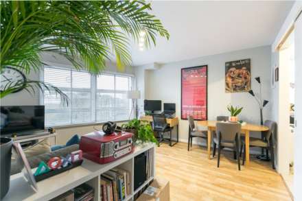 1 Bedroom Apartment, Fairhazel Gardens, South Hampstead, NW6