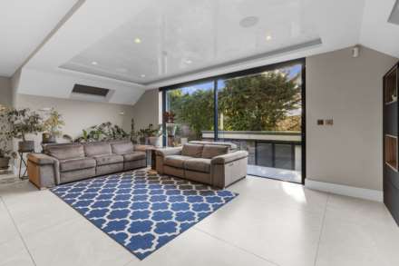 Nimrod Close, St Albans, AL4, Image 2