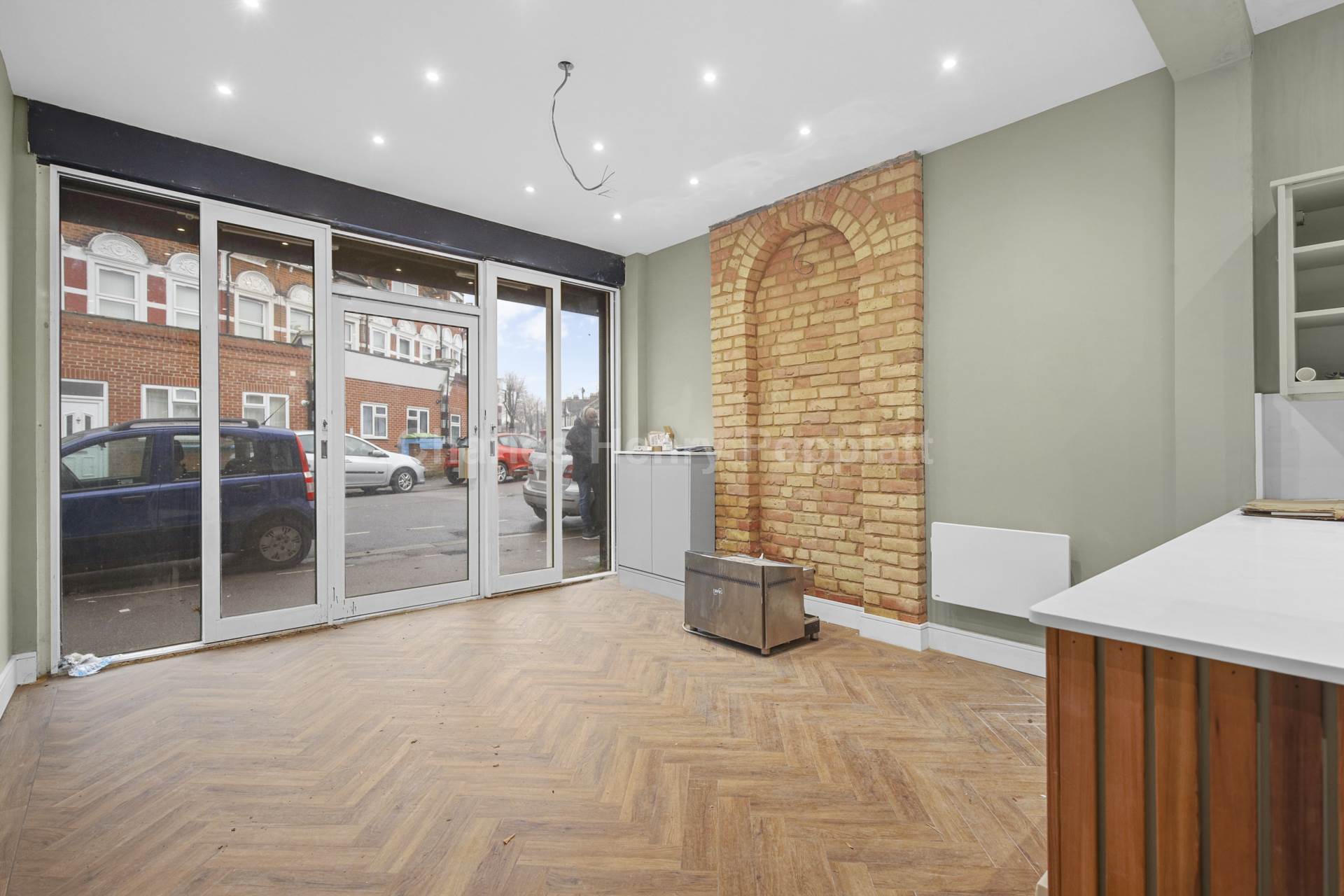 Whittington Road, Bowes Park, N22, Image 1