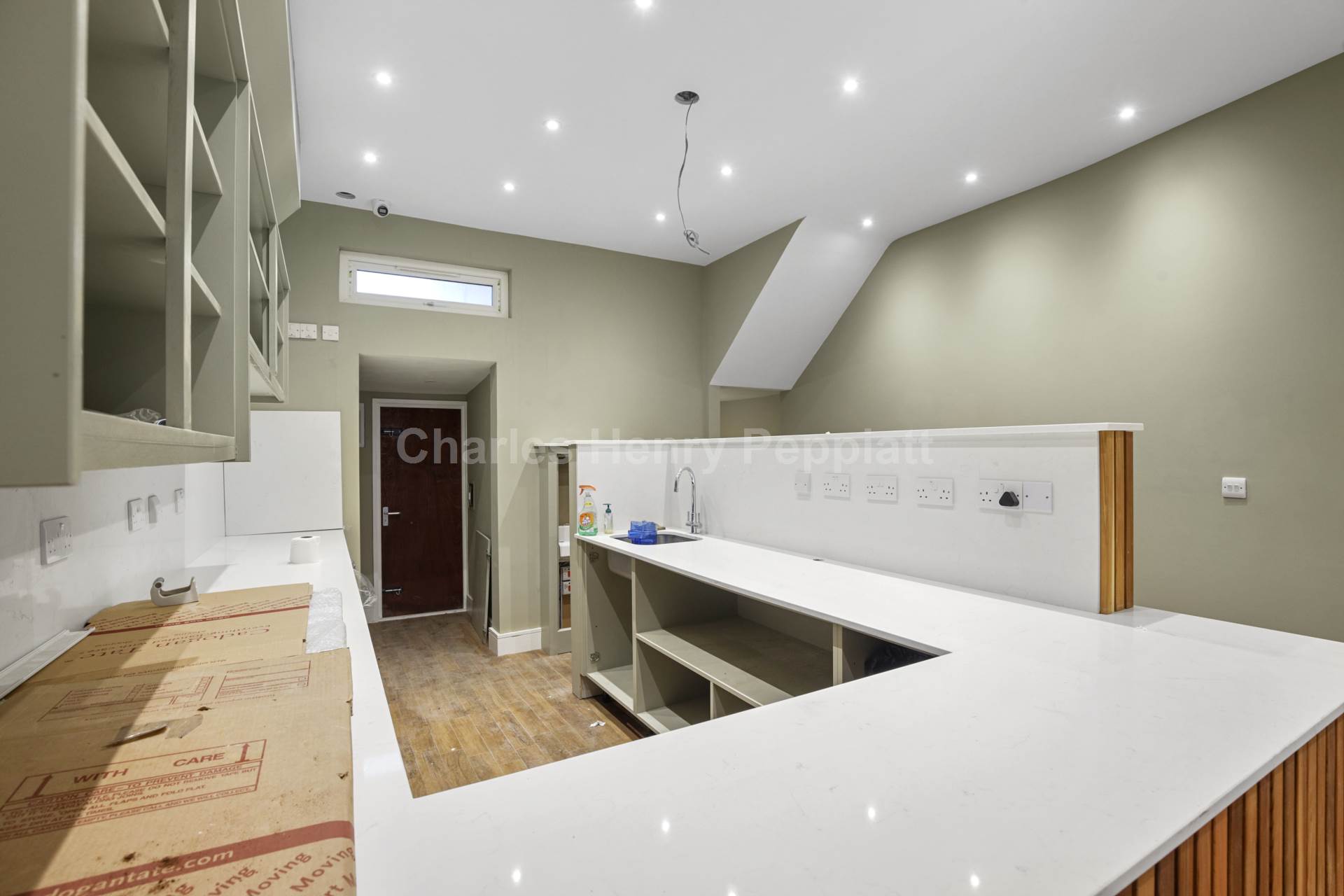 Whittington Road, Bowes Park, N22, Image 10