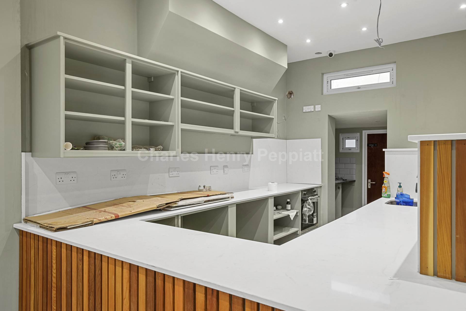 Whittington Road, Bowes Park, N22, Image 4