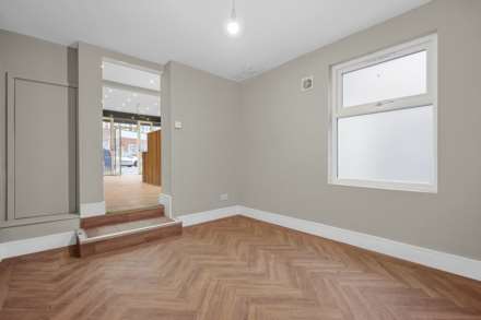 Whittington Road, Bowes Park, N22, Image 18