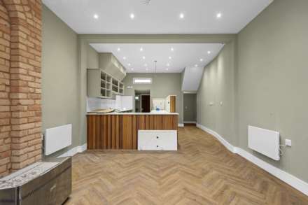 Whittington Road, Bowes Park, N22, Image 2