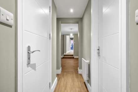 Whittington Road, Bowes Park, N22, Image 23