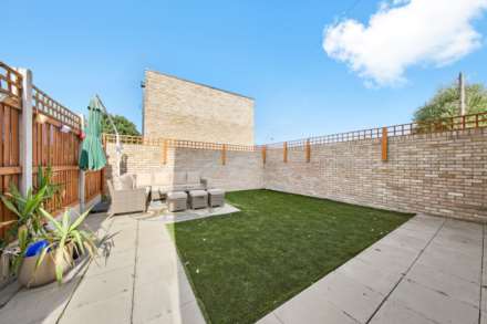 Hammond Close, High Barnet, EN5, Image 19