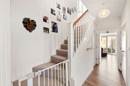 Hammond Close, High Barnet, EN5, Image 8