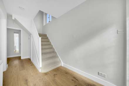 Friern Mount Drive, Whetstone, N20, Image 9