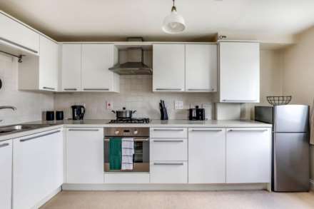 2 Bedroom Apartment, Cavendish Place, Aldykes, AL10