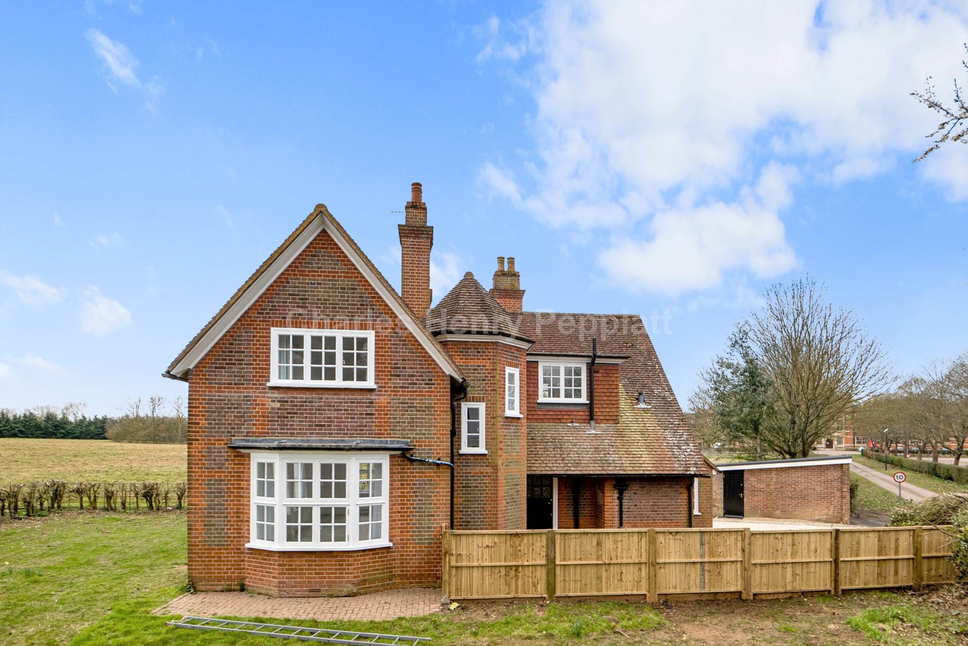 The Gate House, Shenley Lane, AL2, Image 22