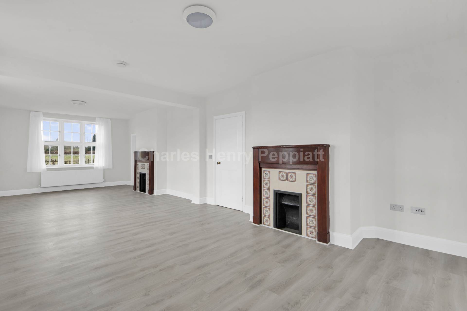 The Gate House, Shenley Lane, AL2, Image 3