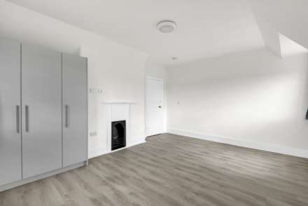 The Gate House, Shenley Lane, AL2, Image 13