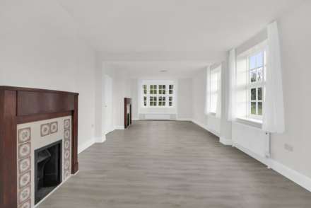 The Gate House, Shenley Lane, AL2, Image 7