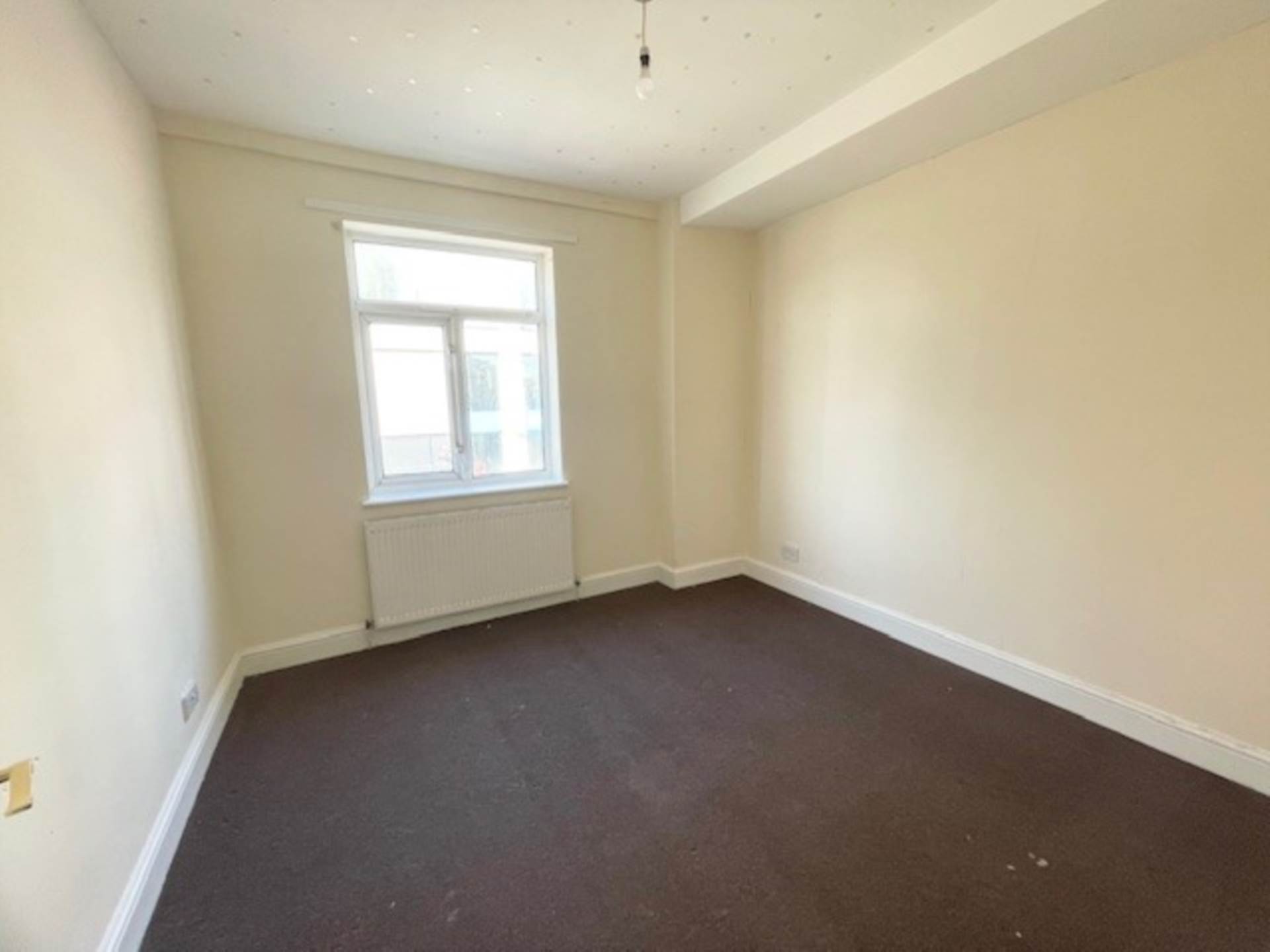 High Street, Plaistow, Image 4
