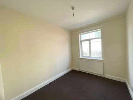 High Street, Plaistow, Image 3