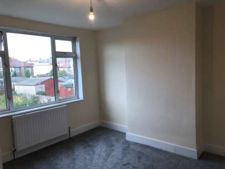 Sydney Road, Barkingside, Image 2
