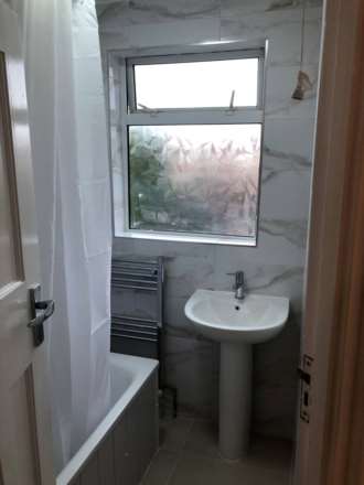 Sydney Road, Barkingside, Image 4