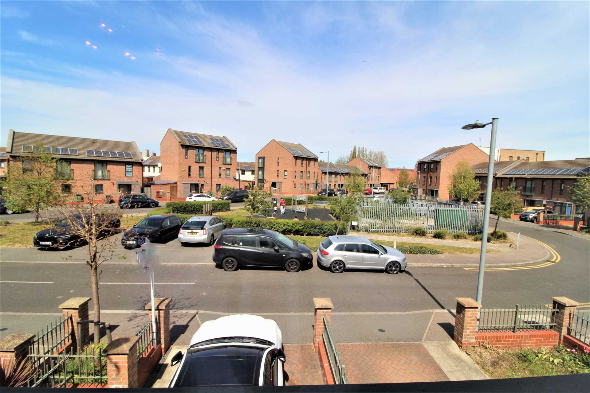 Kean Crescent, Dagenham, Image 4