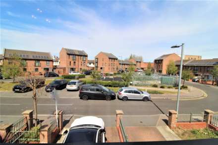 Kean Crescent, Dagenham, Image 4