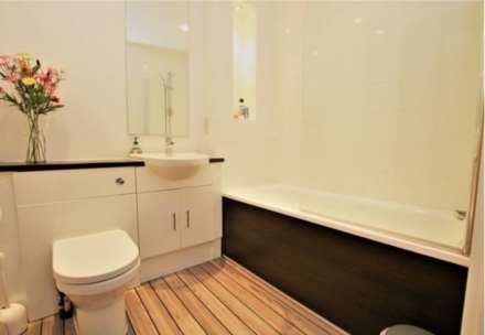 Kean Crescent, Dagenham, Image 5