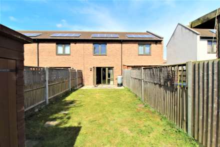 Kean Crescent, Dagenham, Image 8