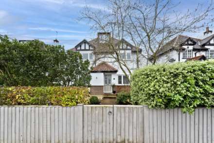 Riversdale Road, Thames Ditton, Image 1