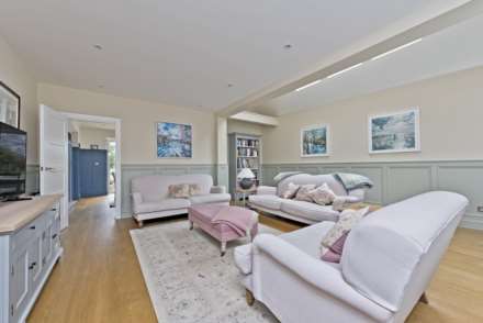 Riversdale Road, Thames Ditton, Image 2