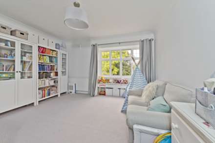9 Leicester House, Ditton Close, Thames Ditton, Image 5