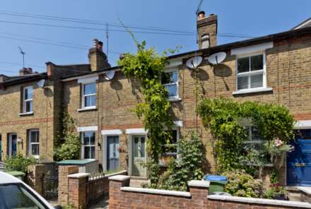 Property For Sale Queens Road, Thames Ditton