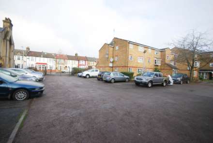 Mill Court, Leyton, Image 8