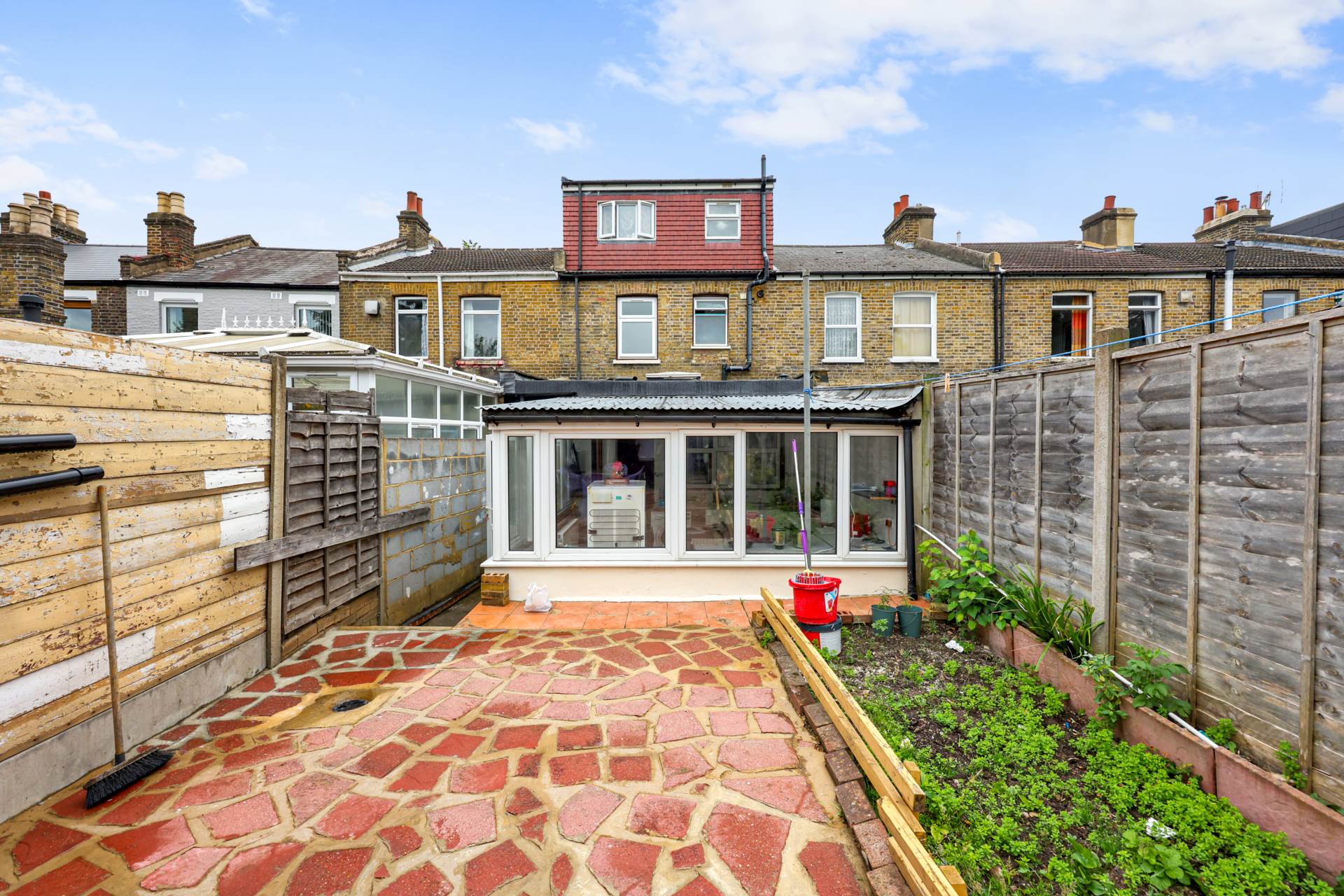 Huxley Road, Leyton, E10, Image 22