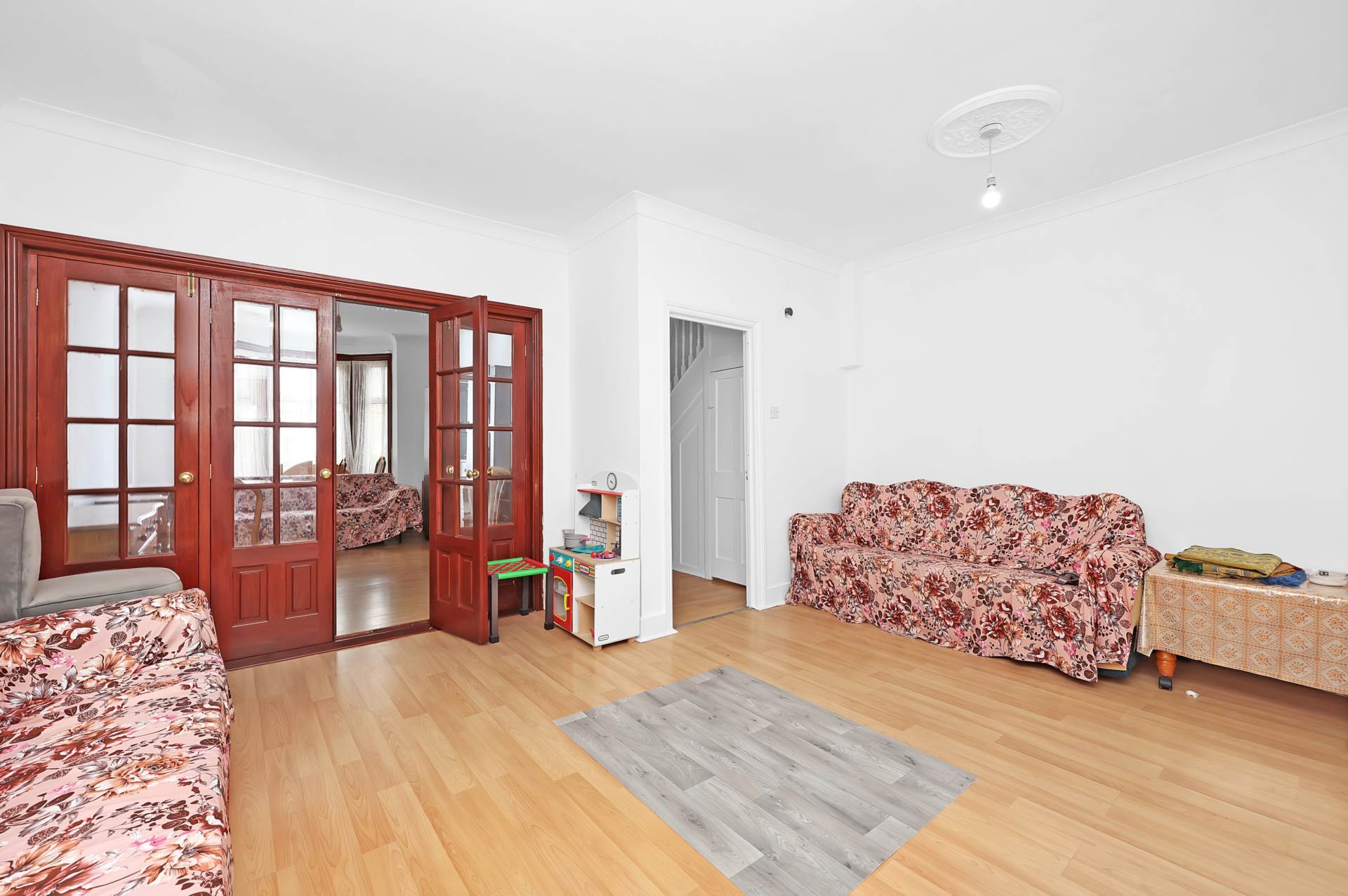 Huxley Road, Leyton, E10, Image 6