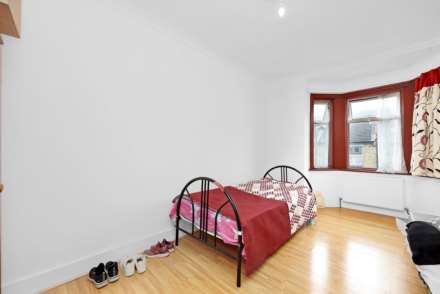 Huxley Road, Leyton, E10, Image 14
