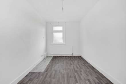 Huxley Road, Leyton, E10, Image 20