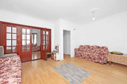 Huxley Road, Leyton, E10, Image 6