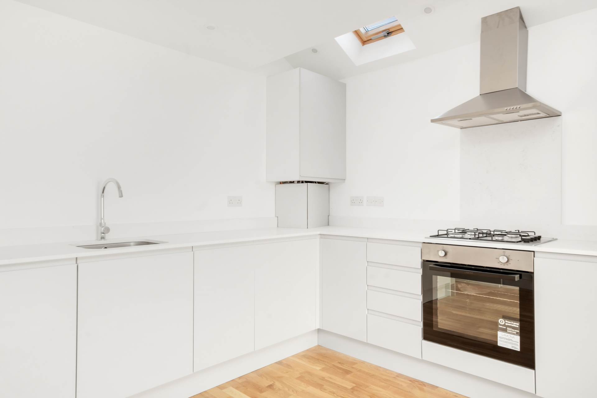 Etchingham Road, Stratford, Image 10