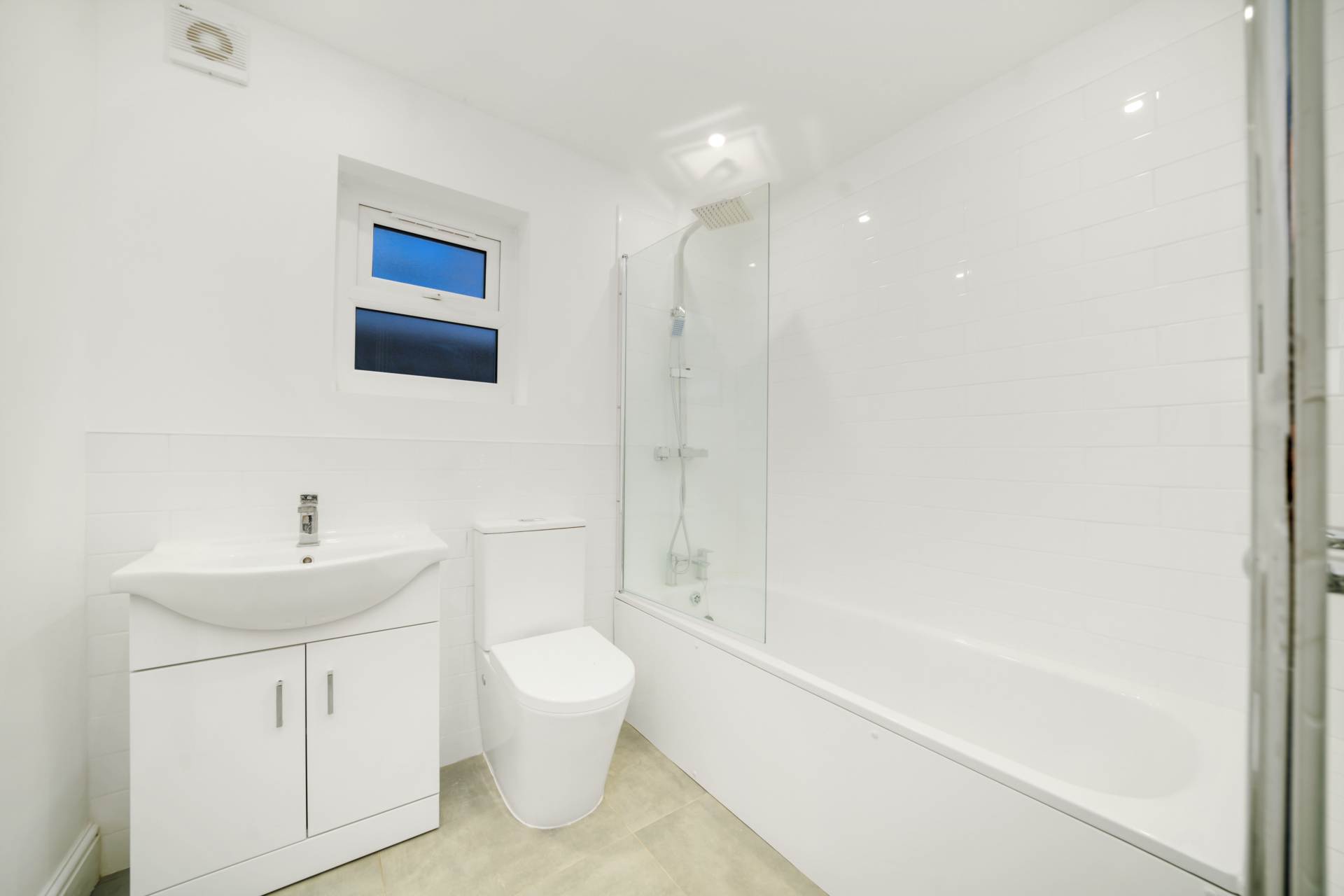 Etchingham Road, Stratford, Image 13